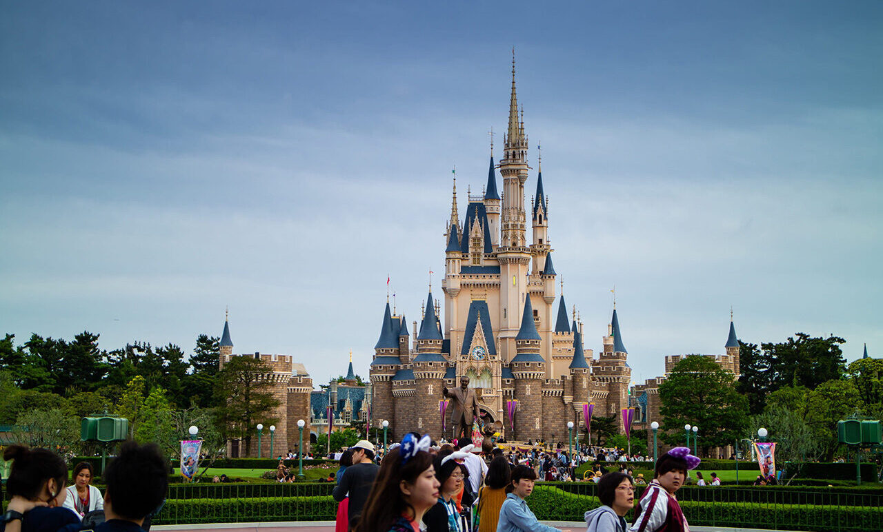 disneyland tokyo taxi